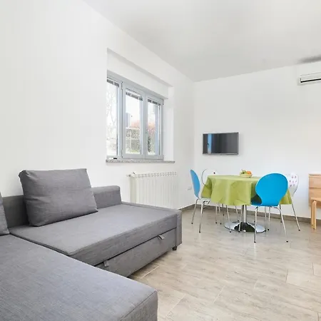 Ferlin Apartment *
